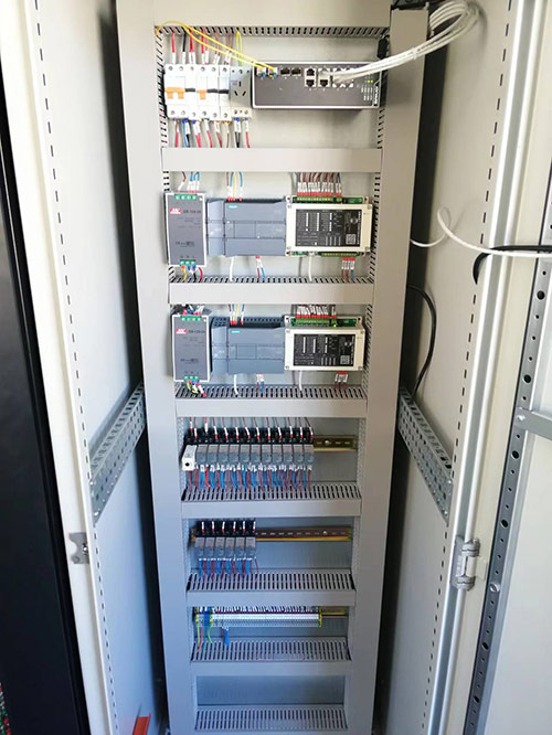 变电所区域控制器（PLC）