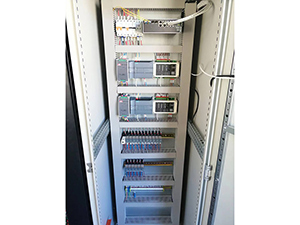 变电所区域控制器（PLC）