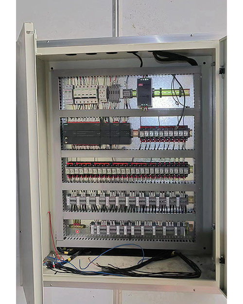隧道内区域控制器（PLC）